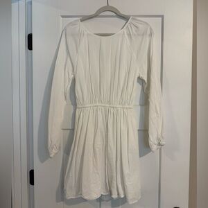 H&M white open back long sleeve dress